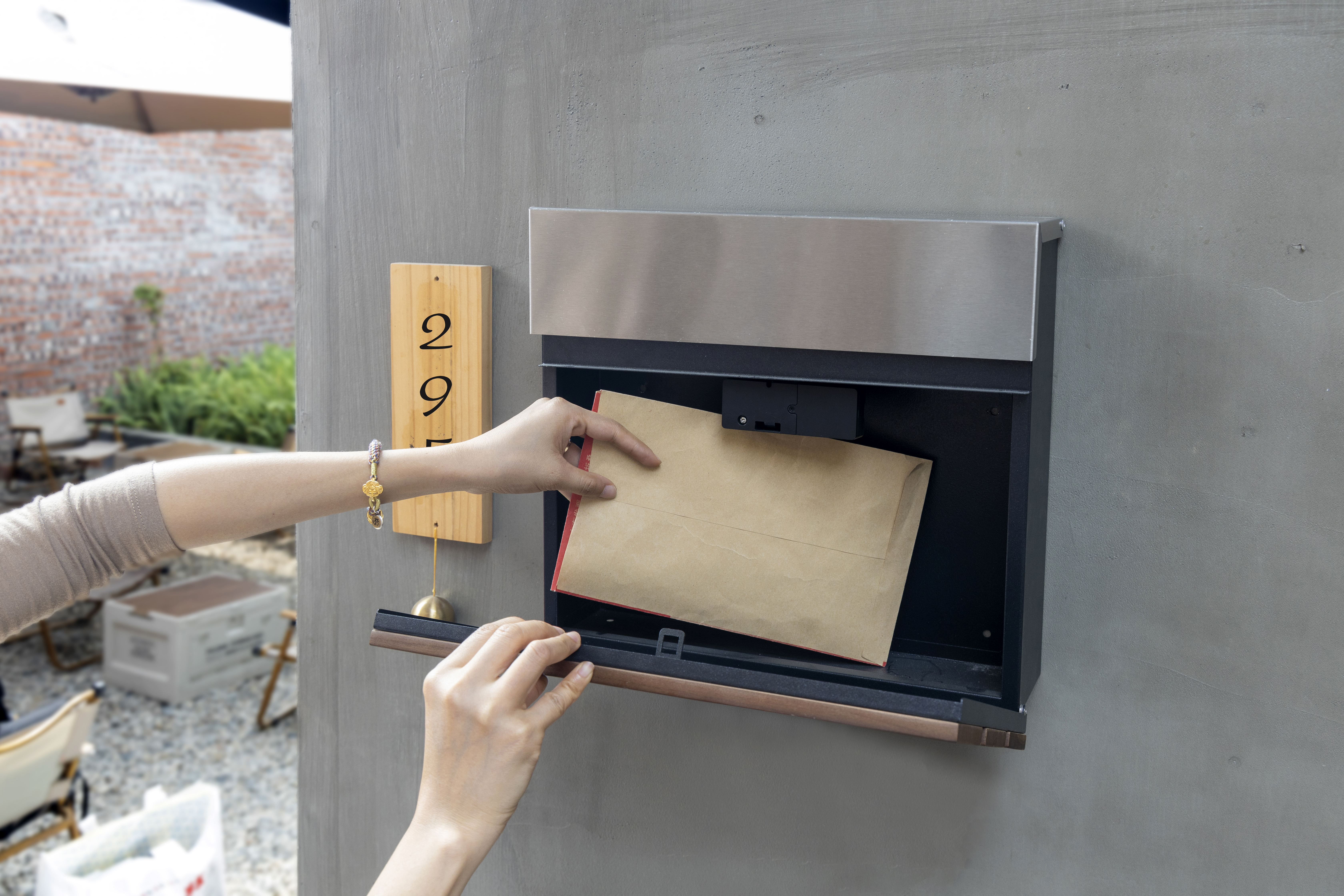 What Premium Metal Products Does JIANGMEN ZENEWOOD LIMITED Offer?